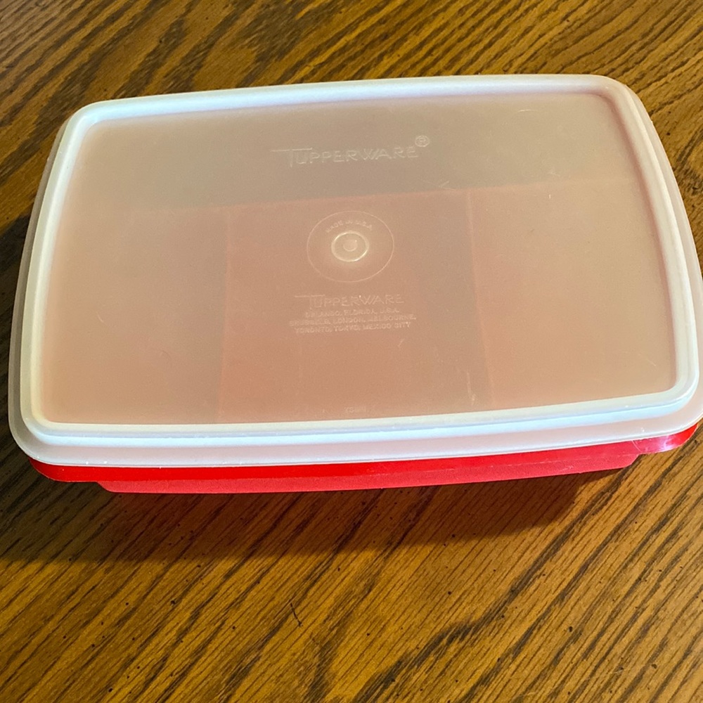 Vintage Tupperware red Store and Go.